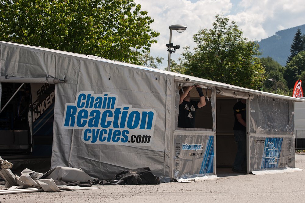 01 Team Chain Reaction Cycles IXS EDC Leogang 2012