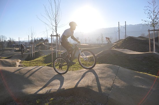F in Pumptrack Sihlcity Bild 02