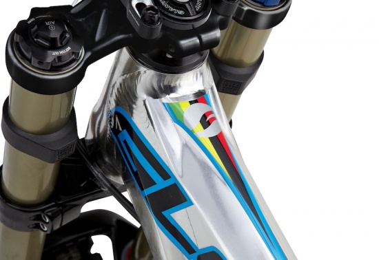 Rainbow Design - Giant Glory 2013