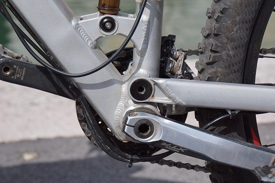 Dank DirectMount Umwerfer sind die Kettenstreben sogar kürzer als an einigen 26" Bikes