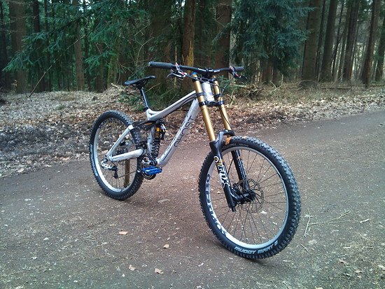 Ghost Dh 9000 2013