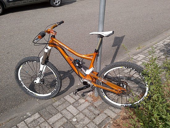 Alutech Fanes Lasur Orange