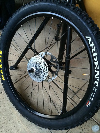 HR mit 180er Scheibe und 10er XT Kranz