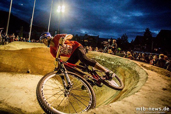 Martin Söderström mit Highspeed im Anlieger