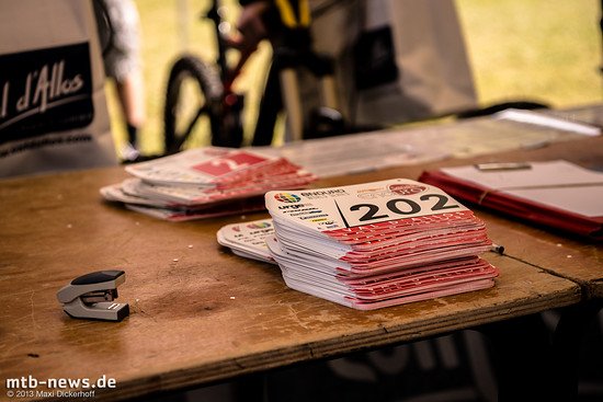 Startnummernausgabe in Val d´Allos