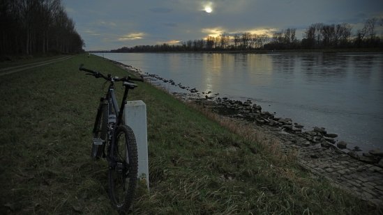 Rhein 01