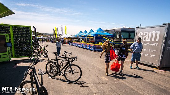 Am frühen Donnerstagmorgen herrscht noch Ruhe auf dem Festival-Gelände, doch spätestens ab Freitag werden die Gänge in Mitten des Laguna Secca Race-Ways überfüllt sein.