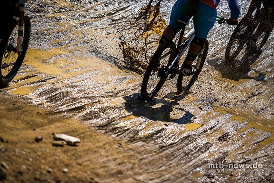 Zahlreiche nasse Stellen waren zu passieren