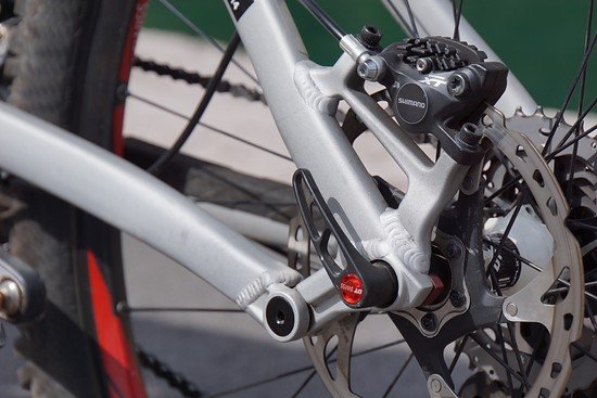 Leichte Postmount-Aufnahme