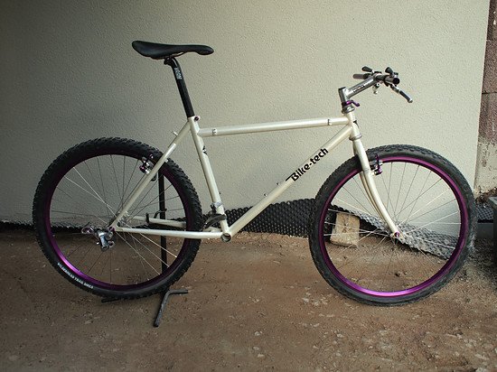 Bike-tech hikari team