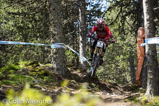 Er könnte an diesem Wochenende der größte Herausforderer von Gee Atherton werden: Greg Minnaar auf seinem Santa Cruz V10 Carbon