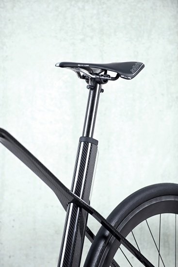 Die Verbindung von Sattel- und Oberrohr: Blattfedermäßig