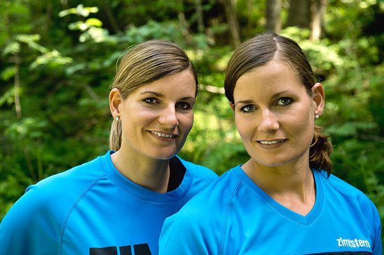 MTB-Twins-Racing: Anita und Caro Gehrig [AbCd = Anita blod, Caro dunkel ;-)]