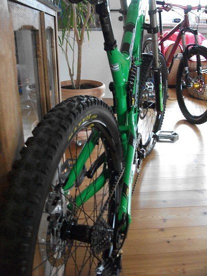 Intense Green Monster Teanedition 001