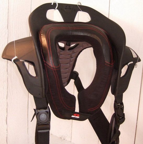 NeckBrace