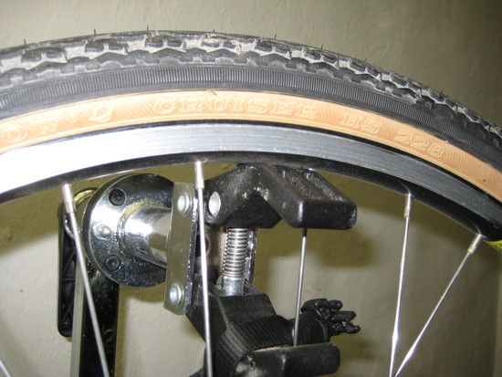 Swallow = Schwalbe Cruiser HS 228 1,75x26