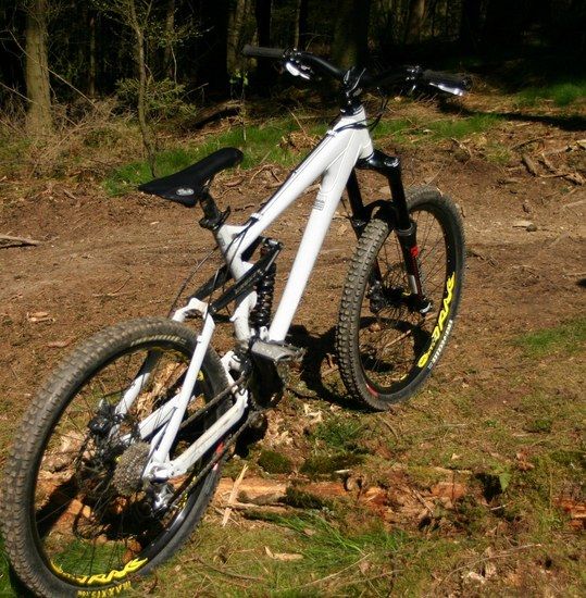 Mein Ghost Fr Northshore mit 07er Rahmen Gabel Dämpfer von 06 und der Rest alles das neuste