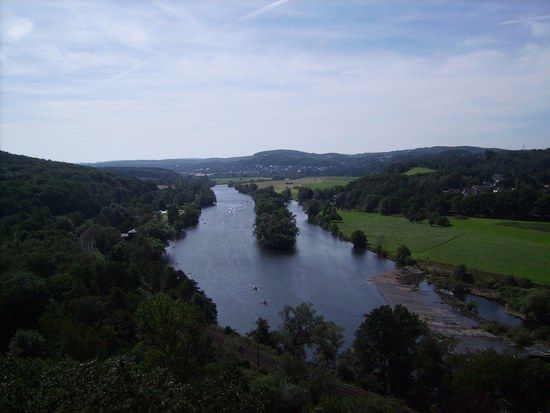 Blick vom Witten (Helenenturm) über die Ruhr