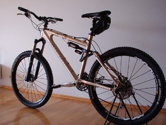 Ghost AMR 9000