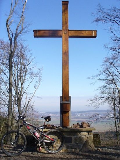 Unterm Kreuz