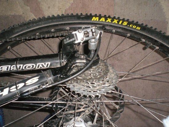 commencal023