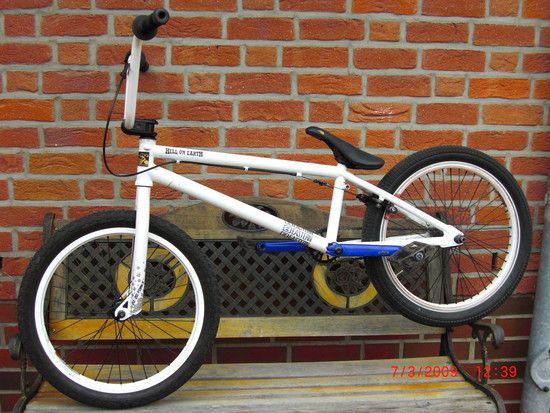 Neuer Odyssey V3 Vorbau + Kabelbinder :D