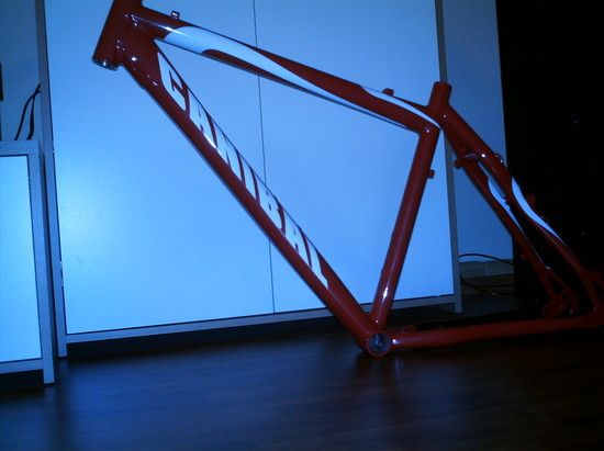 NEU LACKIERT