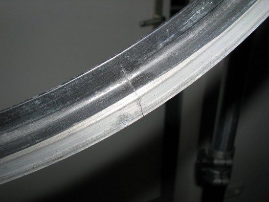 RissMagnesiumfelge