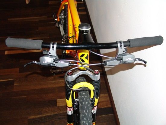 AdroitFront
