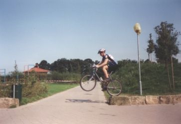 StefanWheeliMauerBakum1