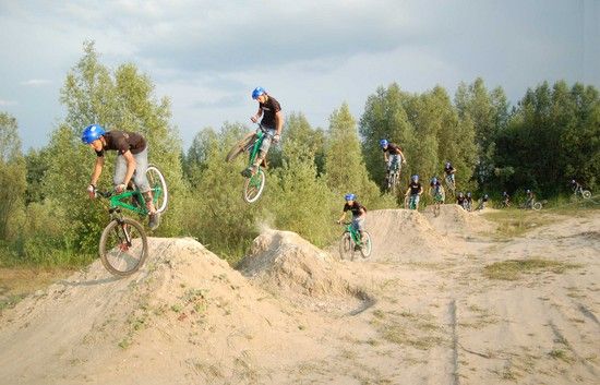 seriehalbi10.6dirtsklein