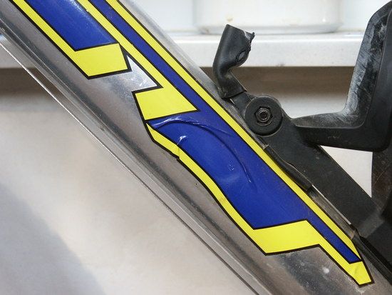 Decal, leicht verutscht