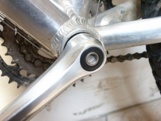 Shimano Deore XT Innenlager mit Kurbel