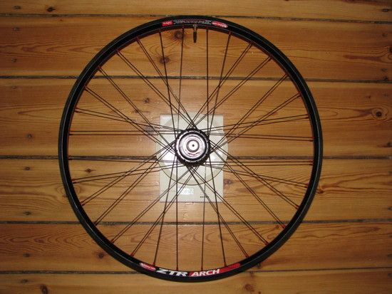 HR 842g