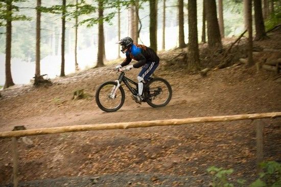 Downhill dennis stefan 001-4 600 399