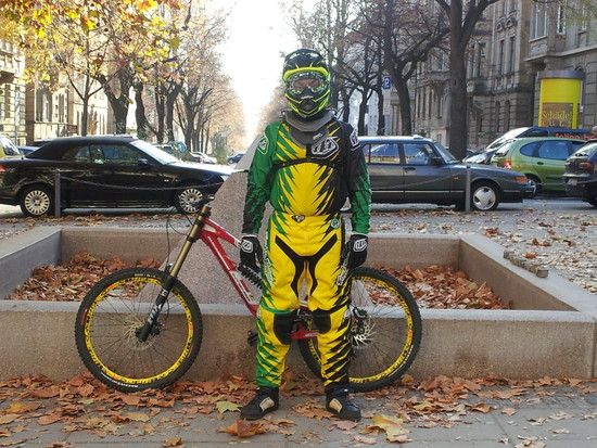 Troy Lee Designs Shocker 2012/ Zap Helm
