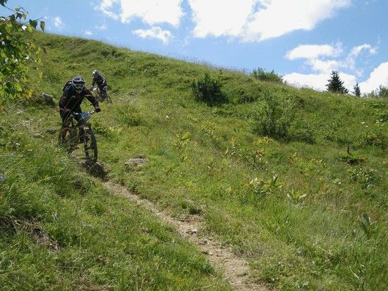 SingleTrail-AlpeDHuez-01