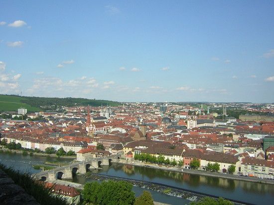 Blick von der Festung Marienberg auf Würzburg 2