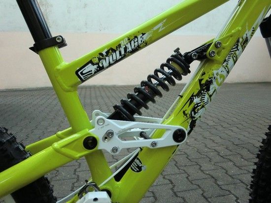  	Marzocchi Coil R 