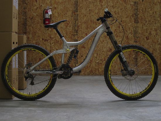 Kona DH prototyp 2011