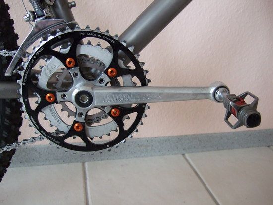 moots orange1006