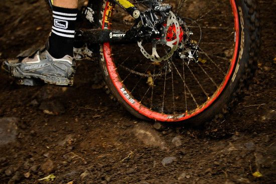 100905 CAN MontSainteAnne DH Men BeerN puncture by Maasewerd