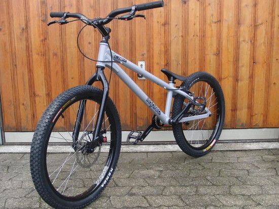 inspired-element-trialbike-foto-bild-49035874