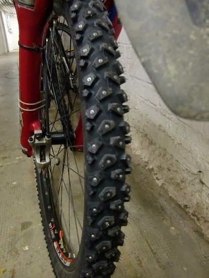 Conti Spike Claw 2.10 240 Spikes