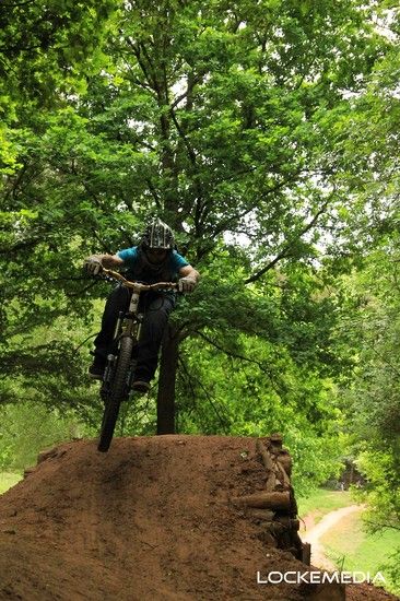 Lockeintotheforestjump2