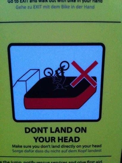Auf dem Kopf landen verboten! Bitte beachten!!