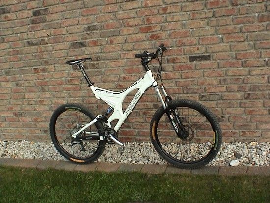 Spezialized Enduro PRO 04 