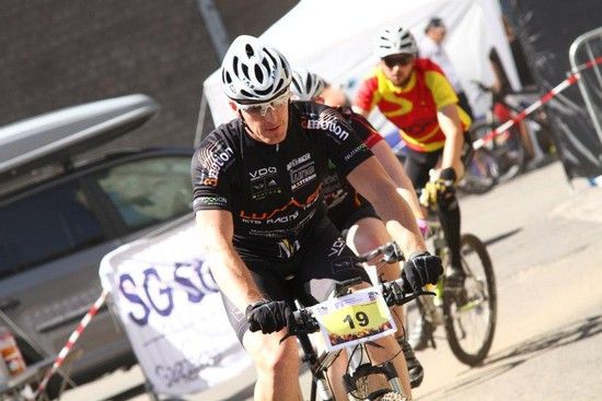 24HWM32011