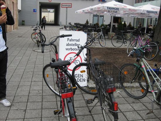 Fahrrad abstellen verboten