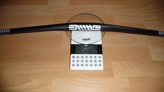 Edge Carbon Flat Bar 700 mm